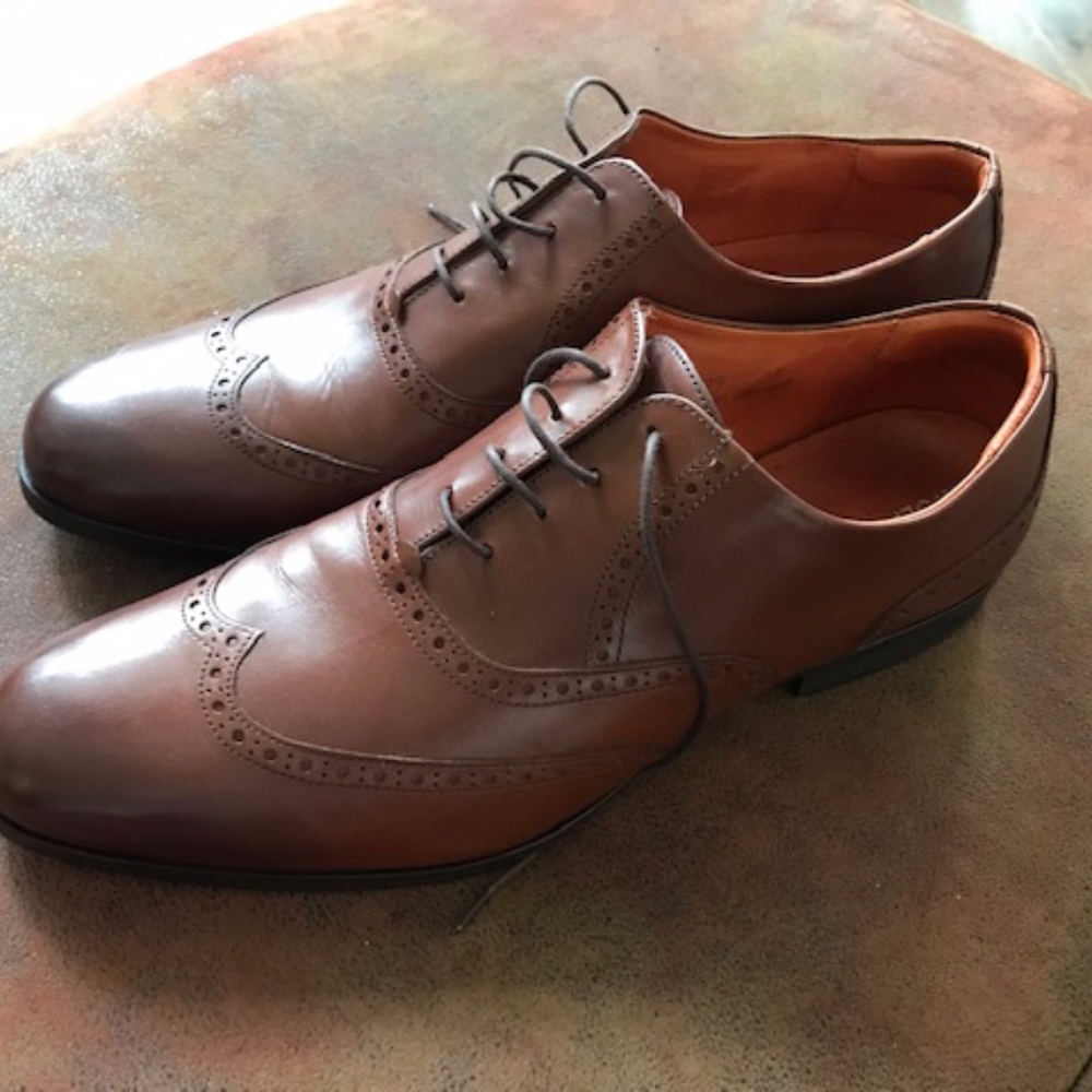 Men's dress shoe